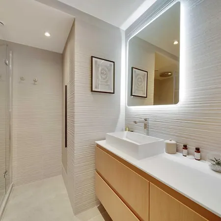 Amazing Historical Parisien Town House Next To Louvre Area *